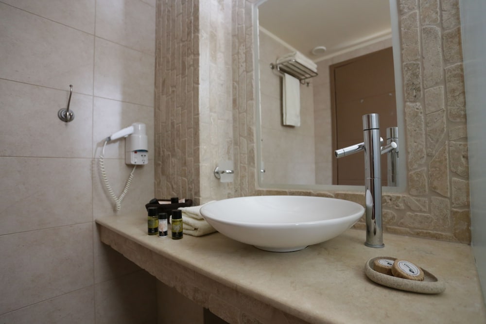 Petani Bay Hotel 74/76
