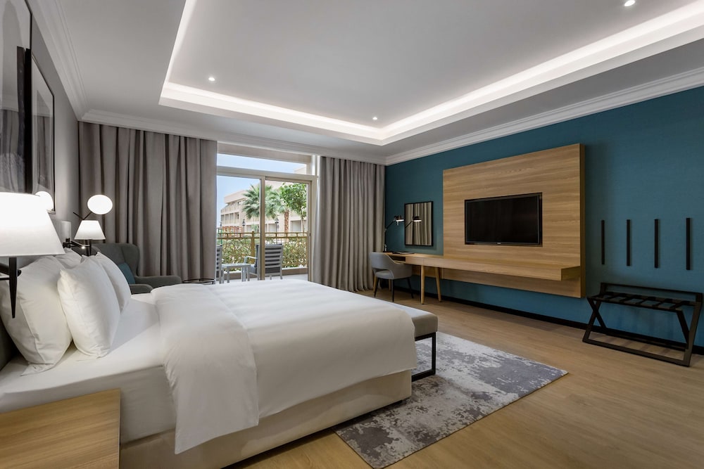 فندق راديسون مطار الرياض(Radisson Riyadh Airport) 16/64