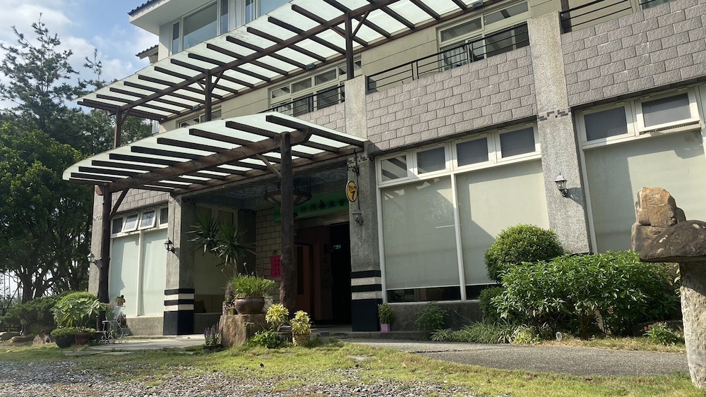 Zen and Pine Resort 7/63