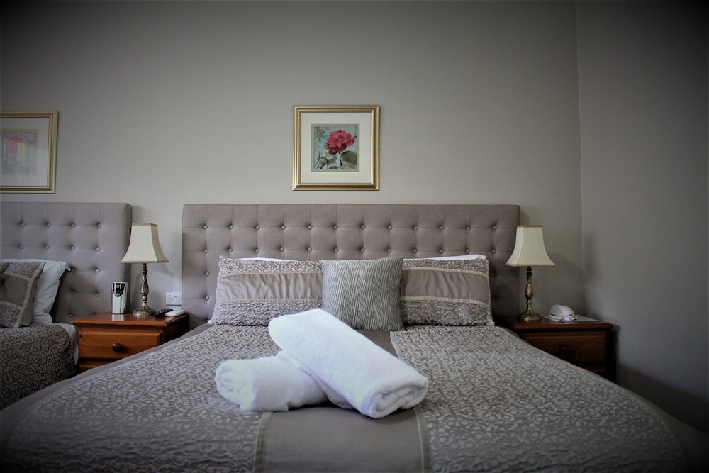 Best Western Cotswold Gardens 30/42