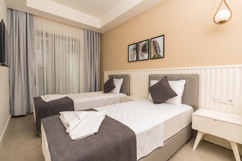 Standard, Twin Beds, Kas Evderhan 2/4