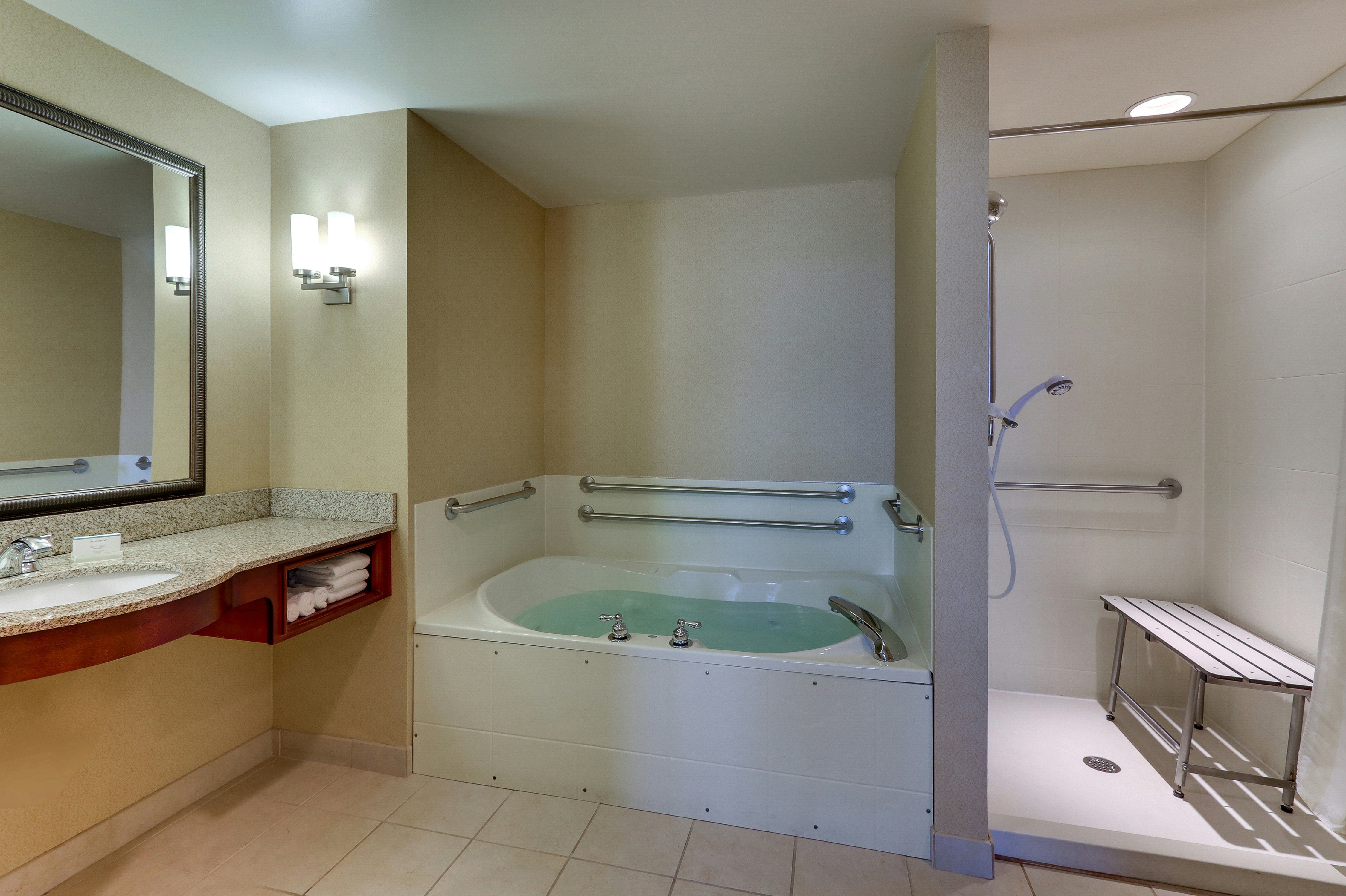 Hilton Garden Inn Indianapolis Airport 65/66