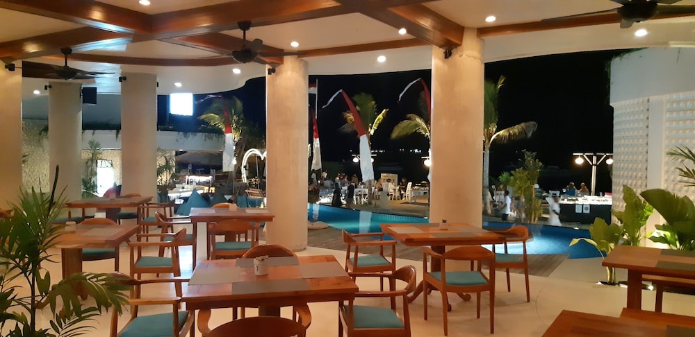 The Beach House Resort 53/70