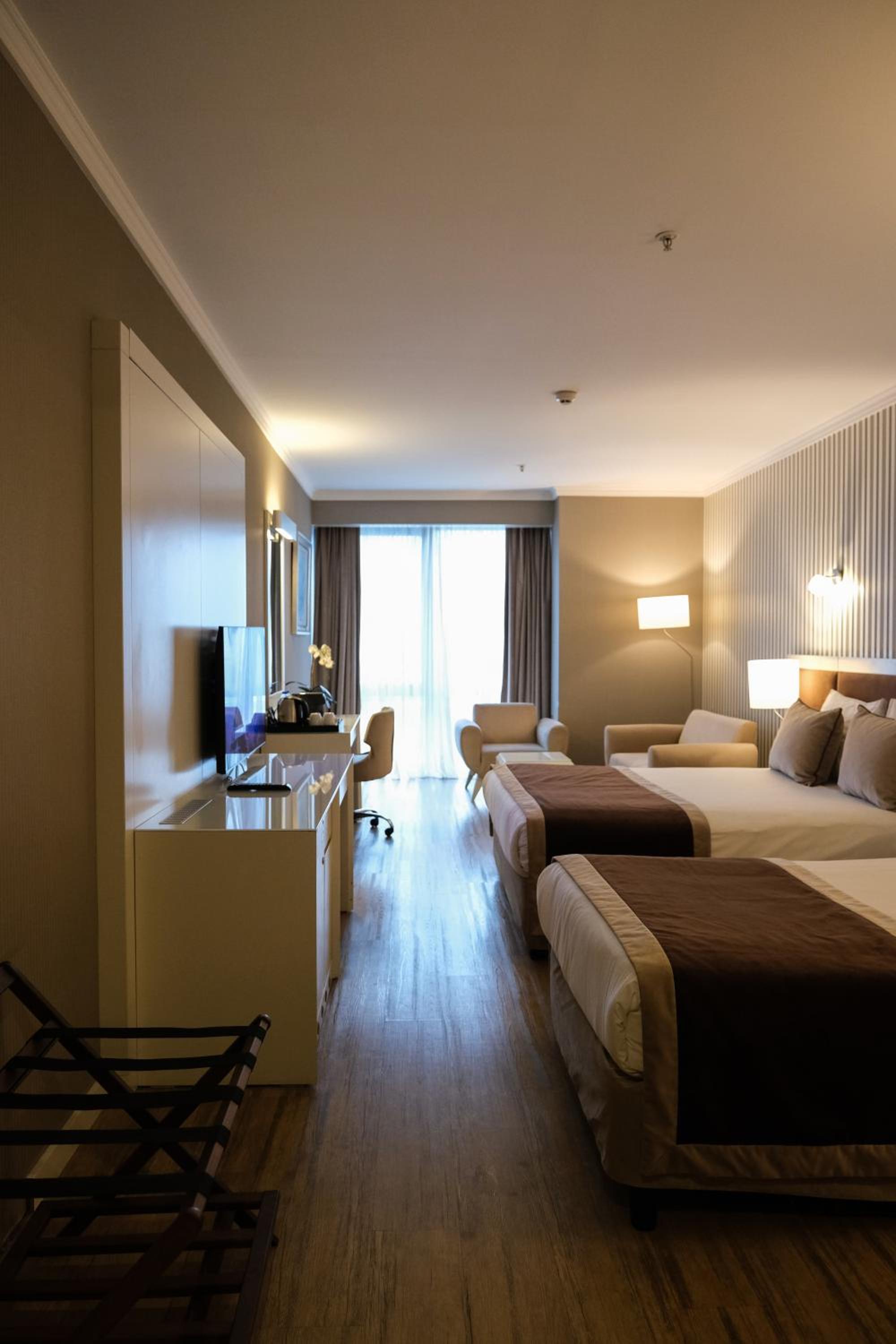 غرفة عائلية ثلاثية بإطلالة على المدينة، Byotell Hotel Istanbul 3/10