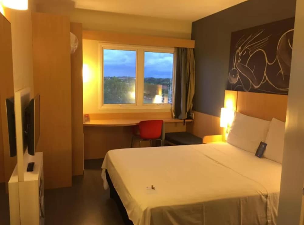 Ibis Rio Branco 17/43