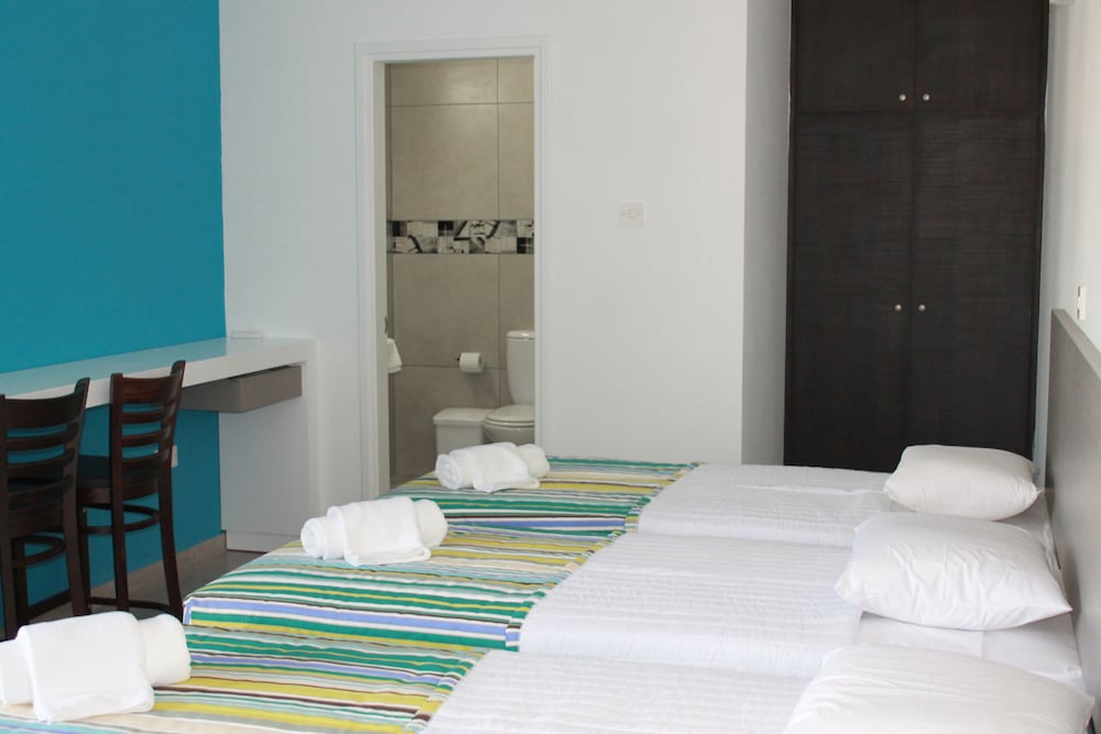 A. Maos Hotel Apartments 22/62