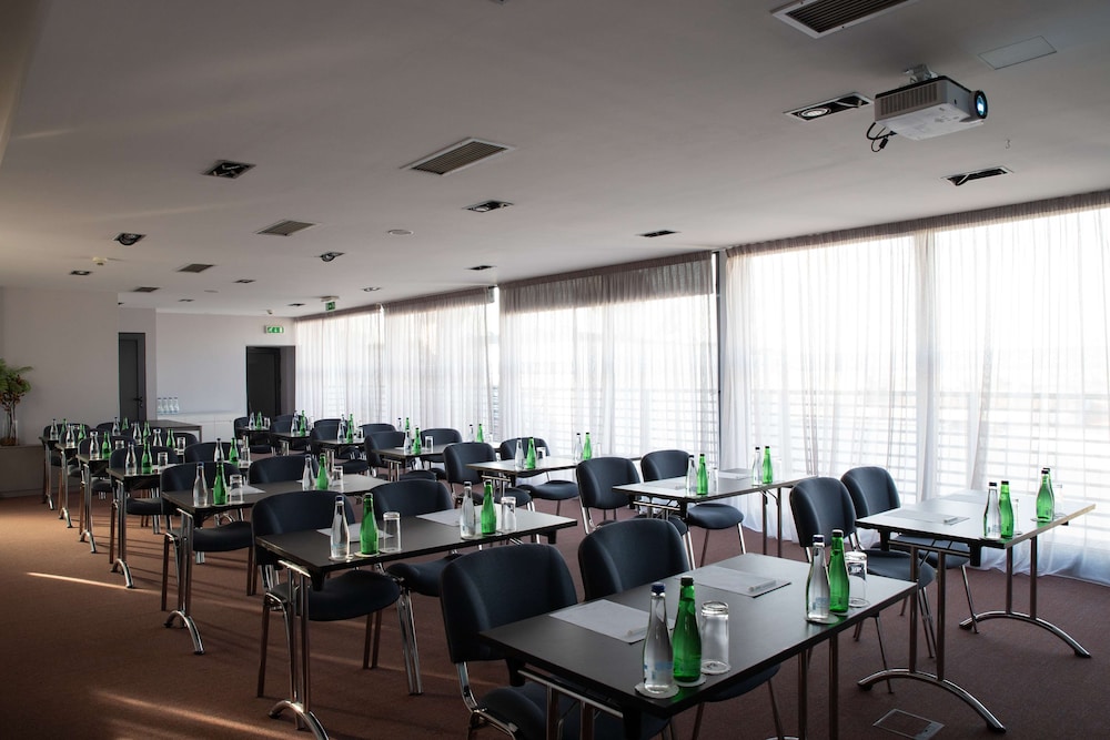 Belgrade Art Hotel 54/59