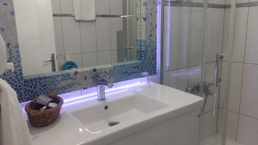 Urla Yelken Hotel- Adult +15 46/49