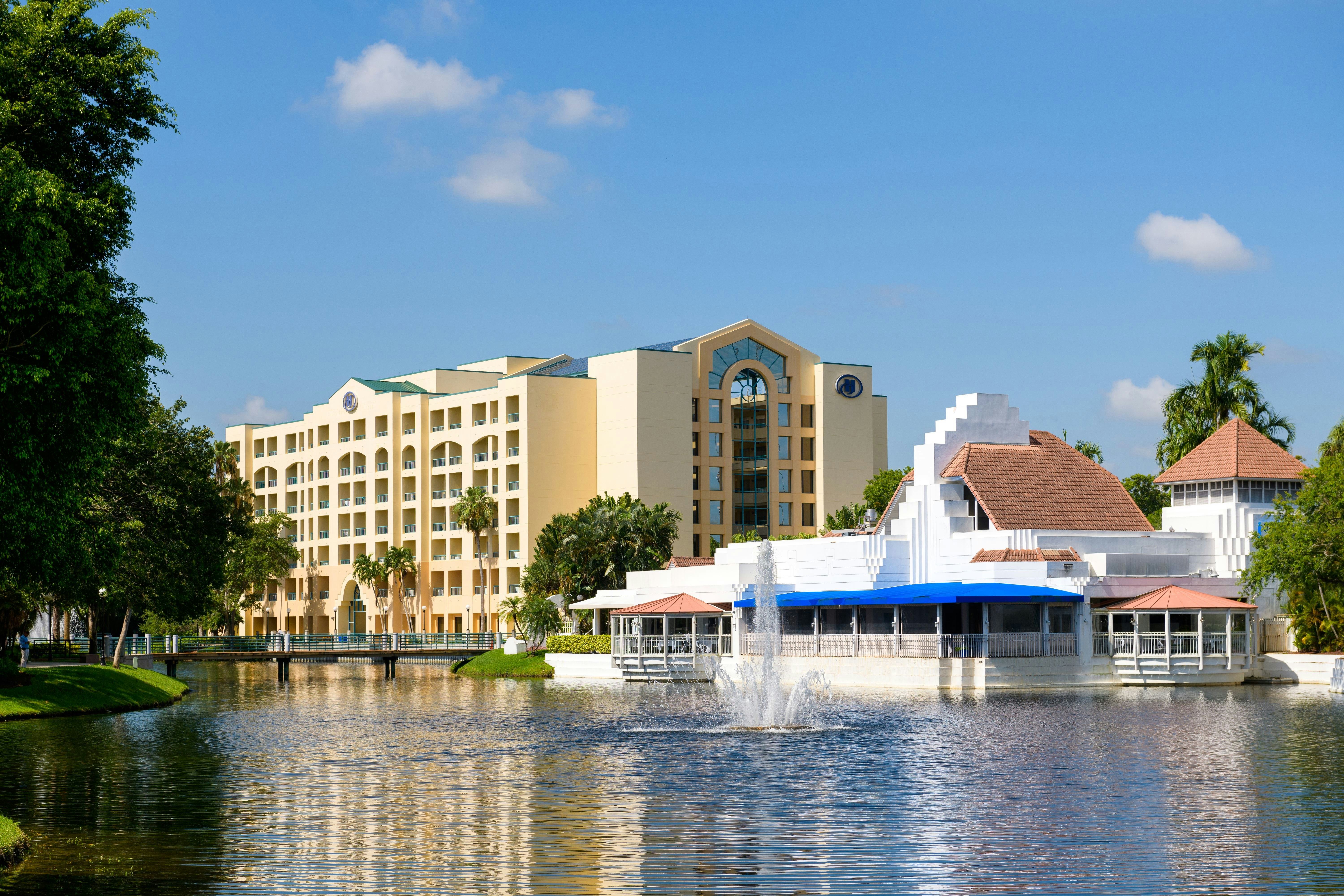 Hilton Suites Boca Raton 42/45