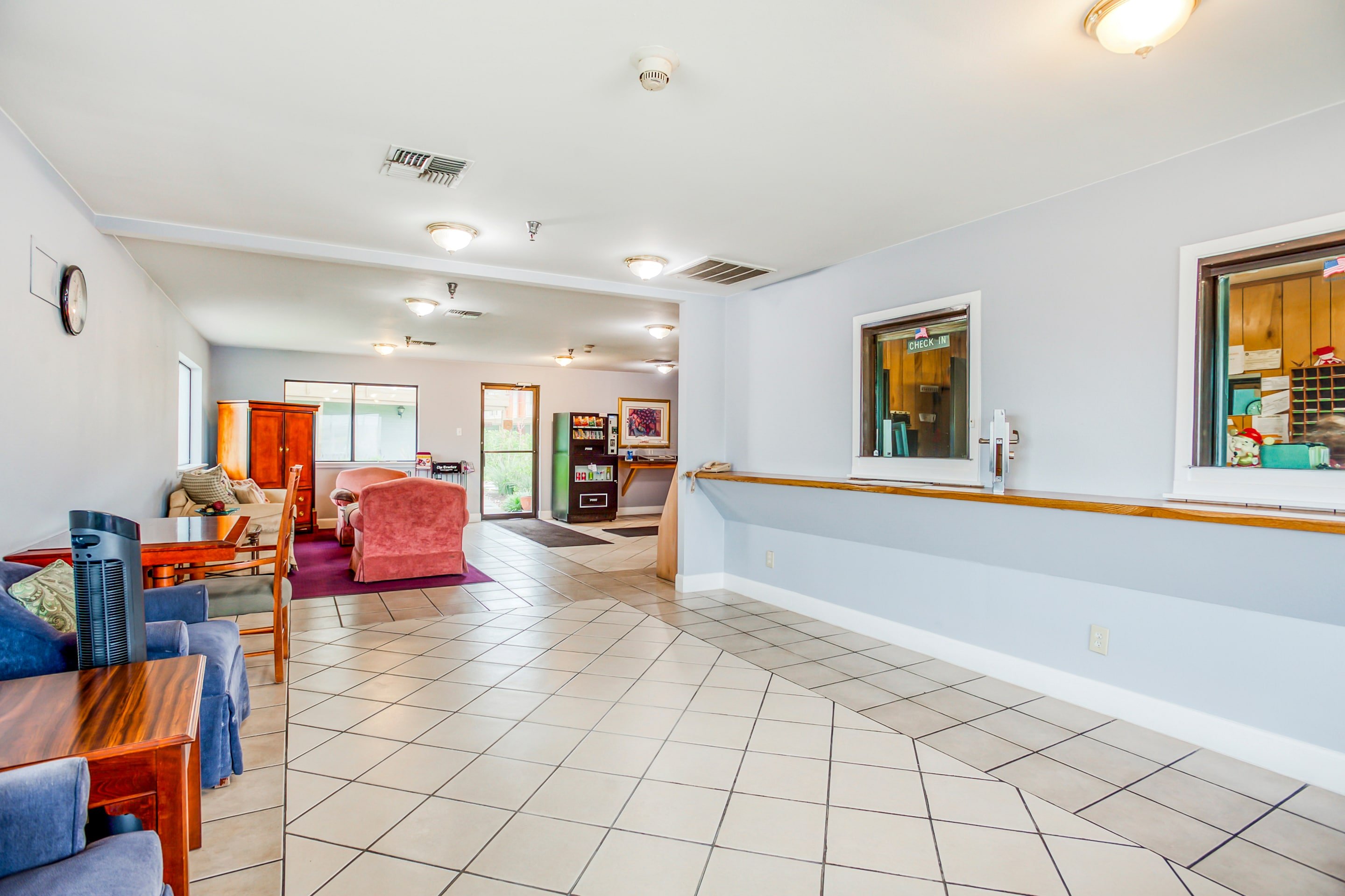 Studio Suites 2/11