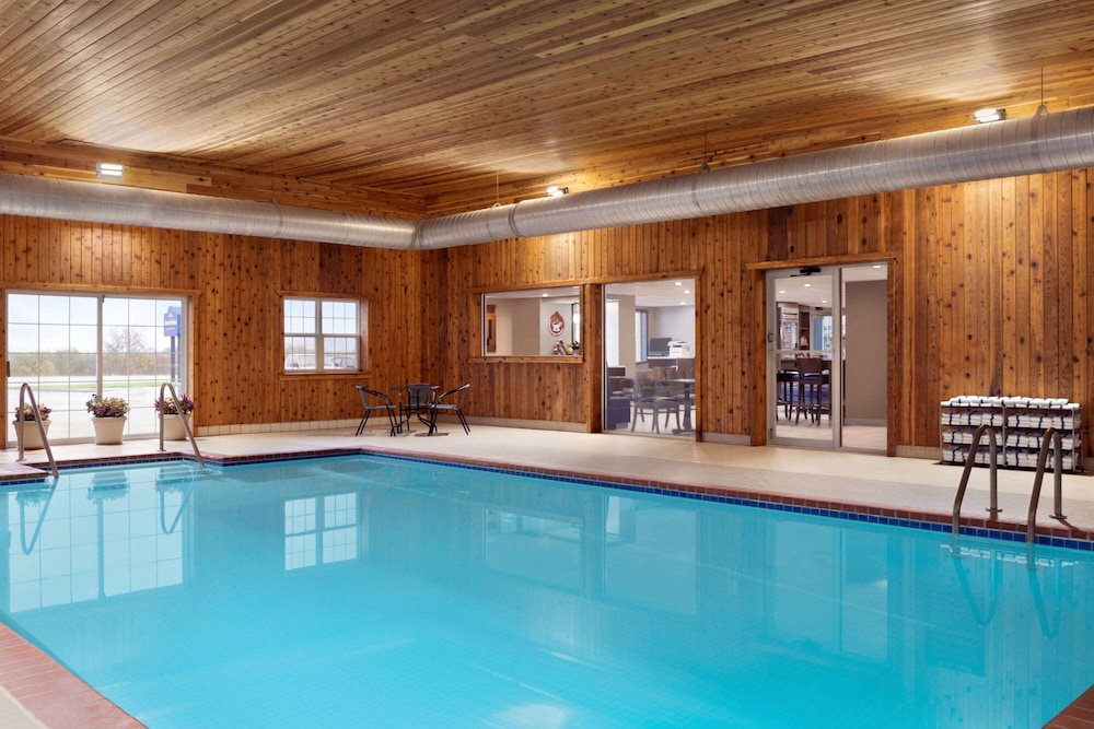Americinn By Wyndham Dodgeville 4/43