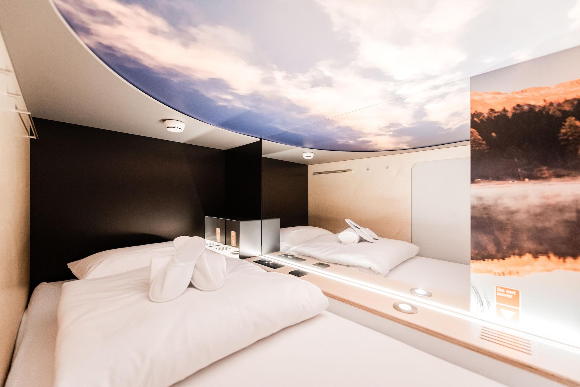 Swiss Capsule, Accessible