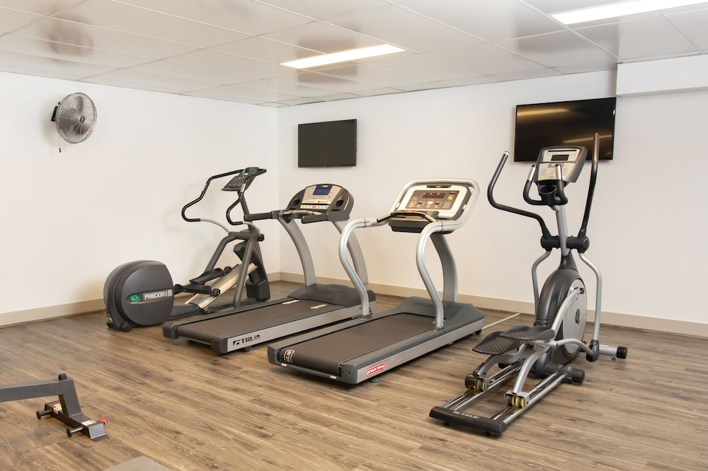 Mediterranean Inn 26/51