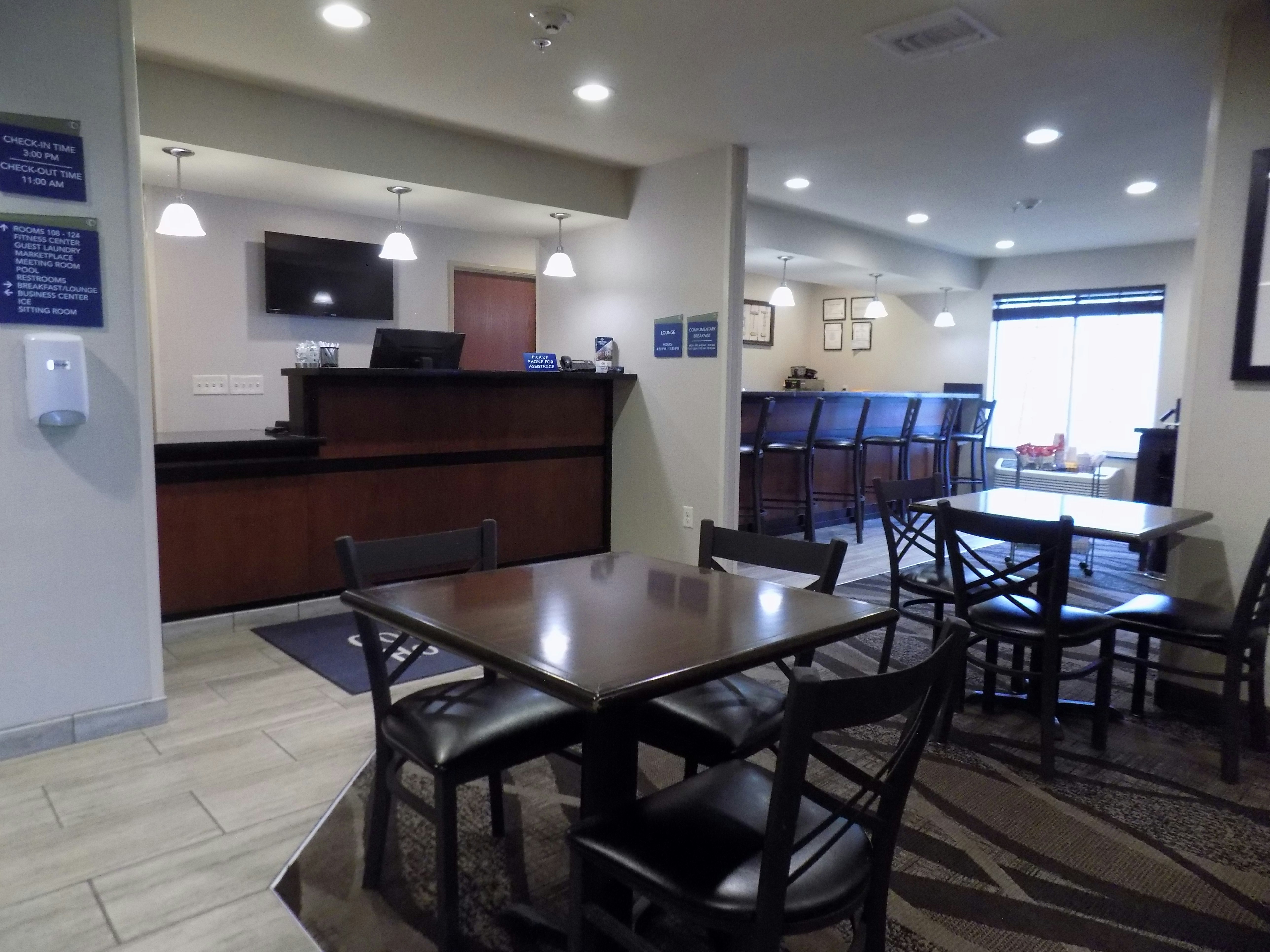 Cobblestone Hotel Suites Seward Ne 56/73