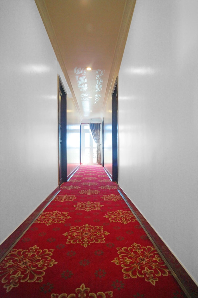 Diamond Hotel 14/22