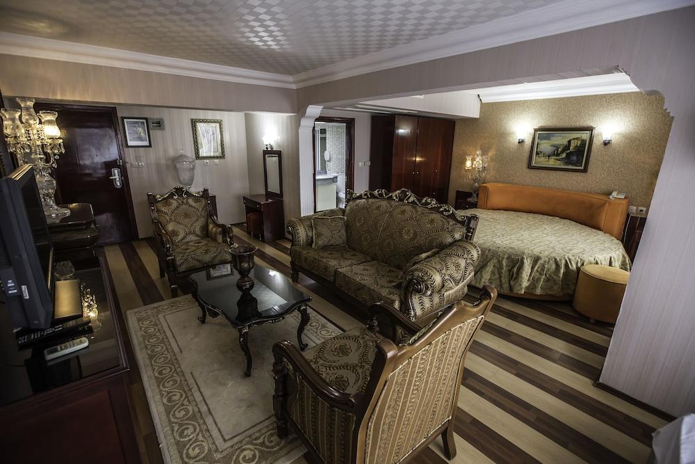 Agrigento Resort Hotel 11/21