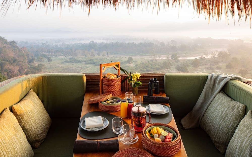 Anantara Golden Triangle Elephant Camp Resort 67/82