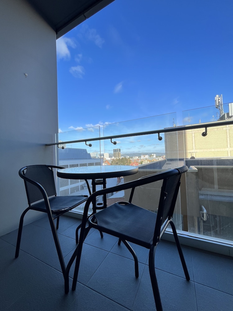 Tasha's Apartments on Morphett 24/50