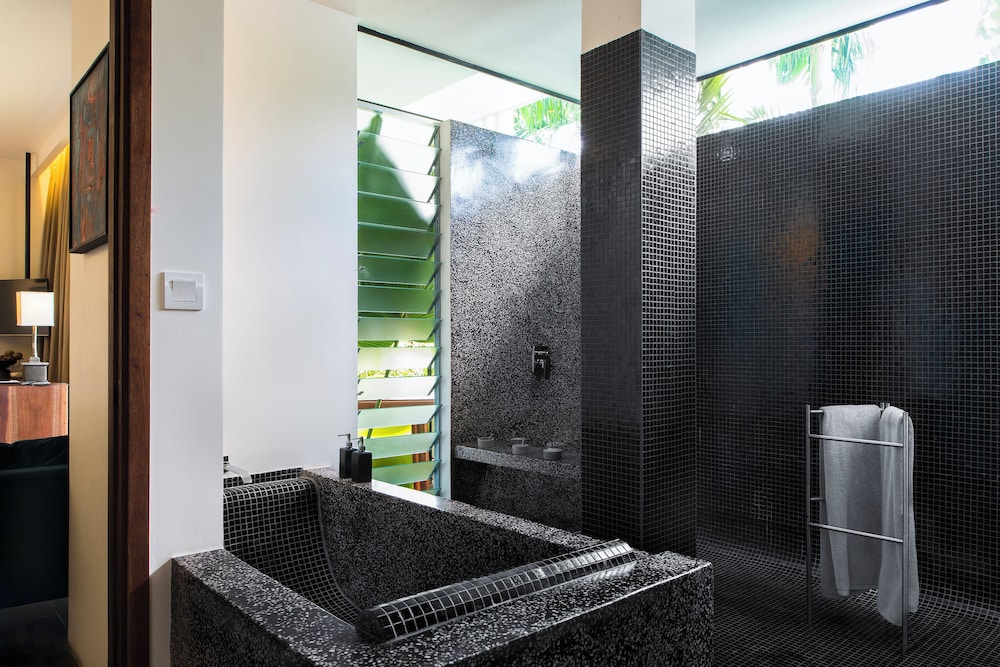 Viroth Apos S Hotel 73/74