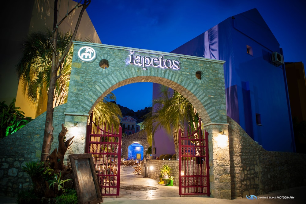 Iapetos Village 6/67