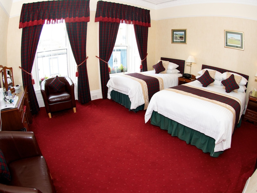 Daviot House 13/45