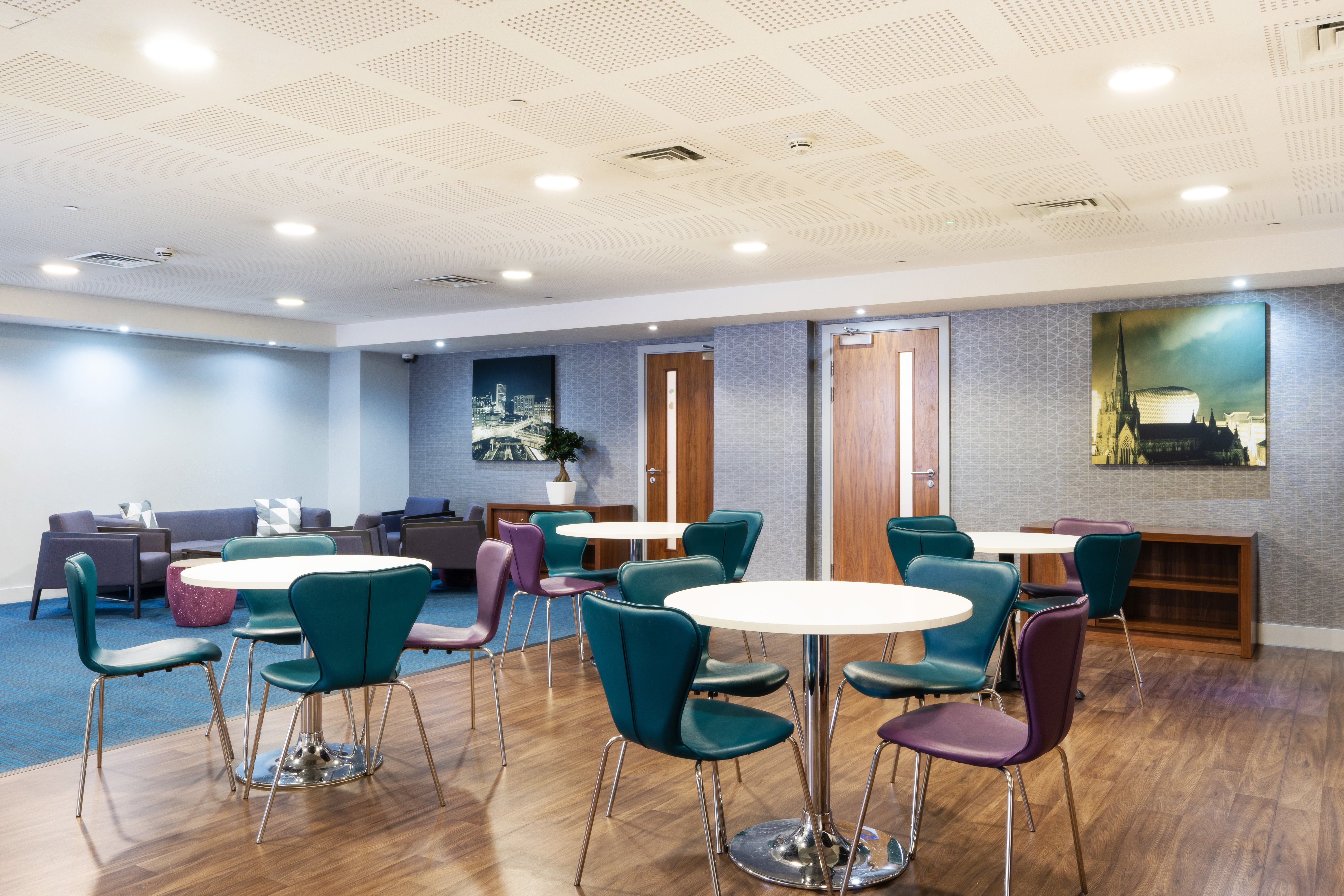 Holiday Inn Express Birmingham - Snow Hill 52/55