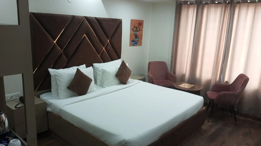 Hotel Nat Grand Regency 7/20