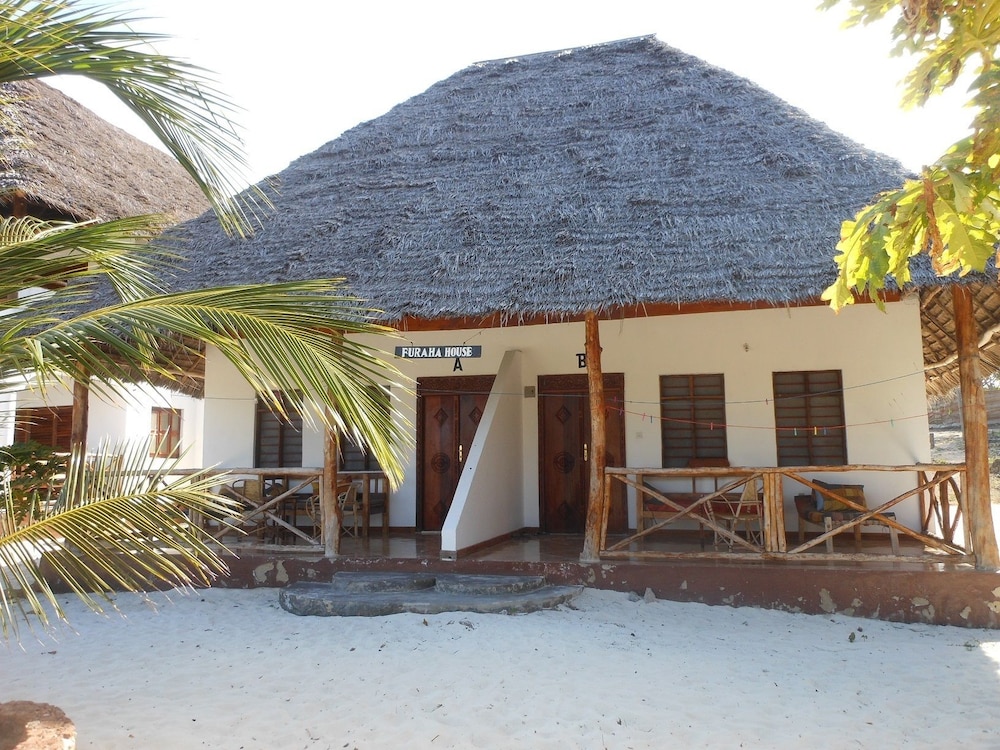 Mbuyuni Beach Village 6/83