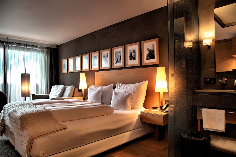 Design, King Bed, Mountain View, Balcony
