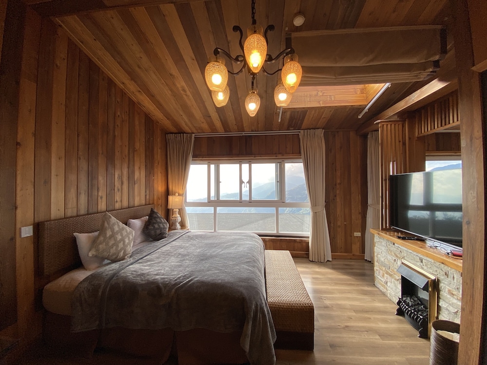 Top-Cloud Villa 24/74