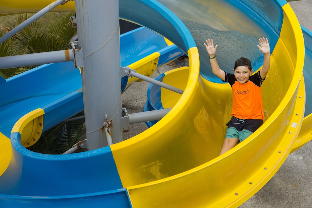 Nobby Beach Holiday Village 43/50