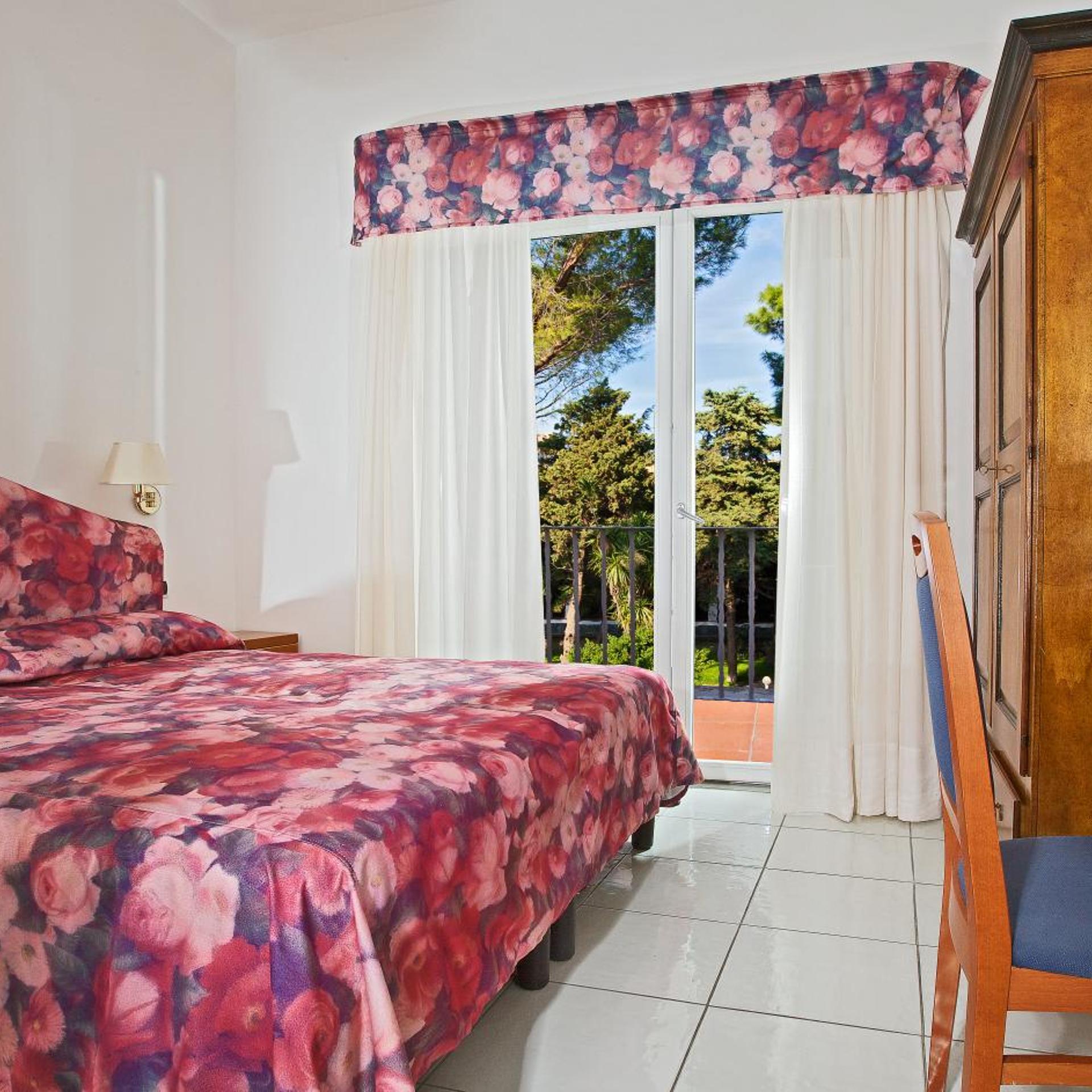 COMFORT, DOUBLE BED