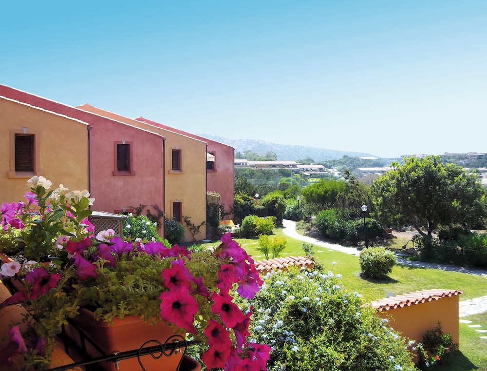 RESIDENCE PORTO CODA CAVALLO 写真4