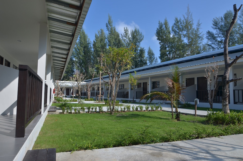 Nakara Long Beach Resort 37/50