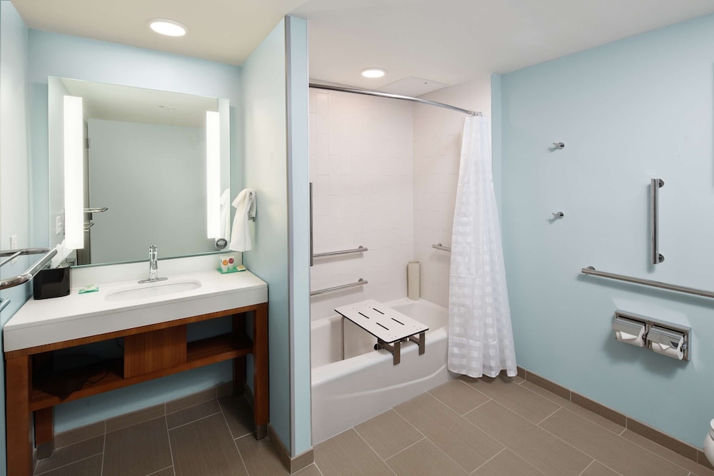 Hyatt Place Knoxville/Downtown 14/72