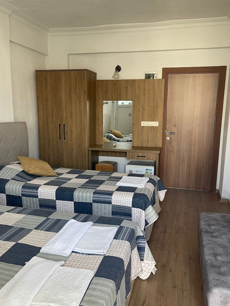 Tugay Hotel 57/67