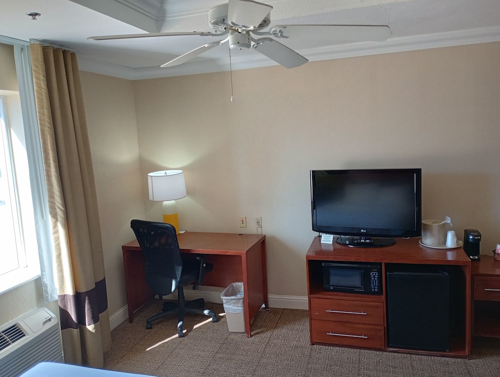 Northwest Expressway Hotel Oklahoma 27/31
