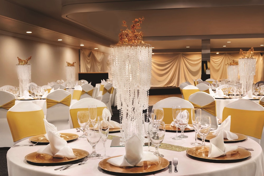 Radisson Hotel Charlotte Airport 33/41