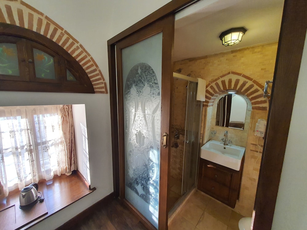 Kanuni Kervansaray Historical Hotel 31/32