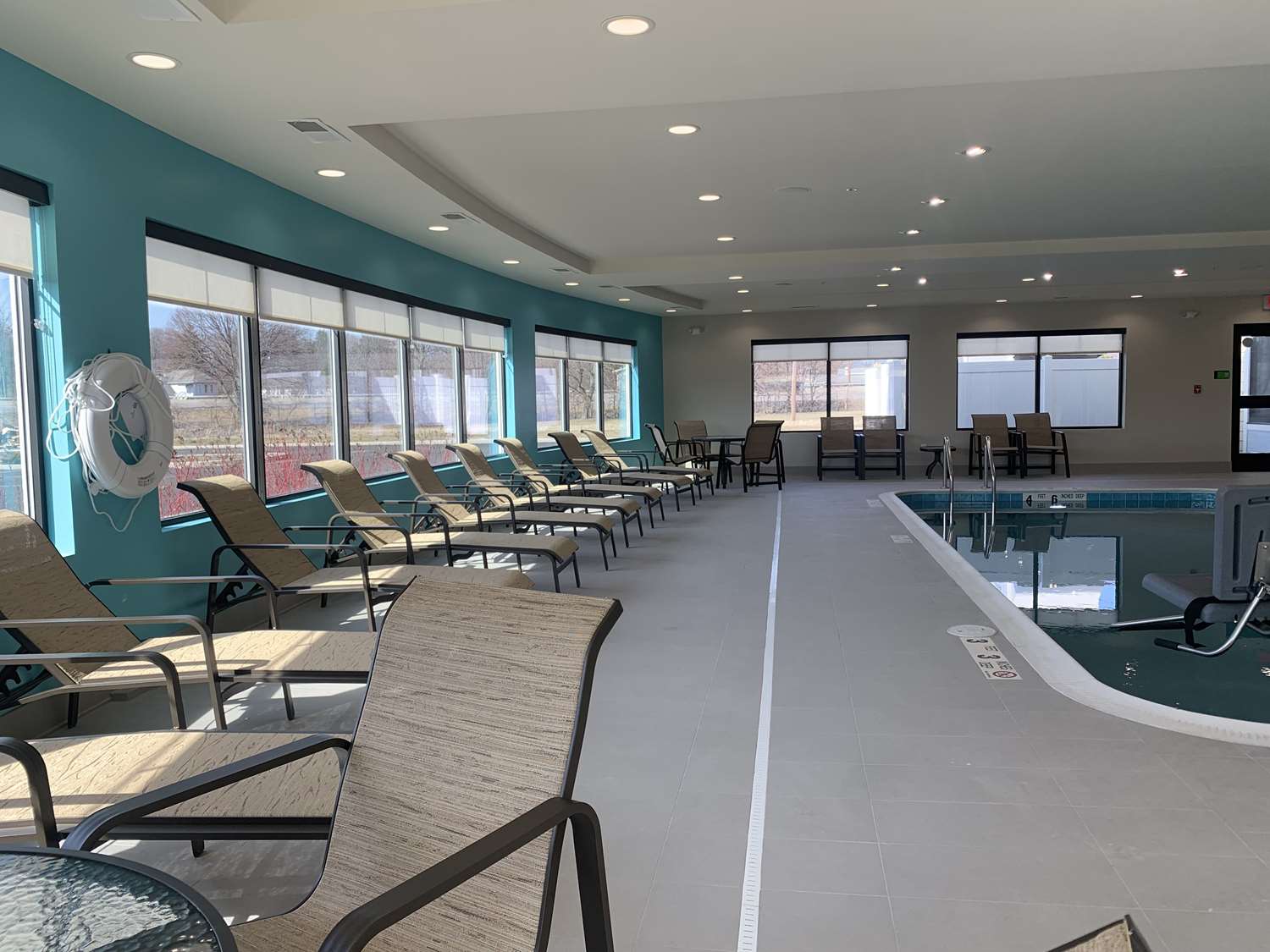 Best Western Plus Horseheads Inn Suites 16/19