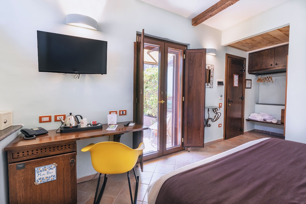 Hotel il Convento 74/81