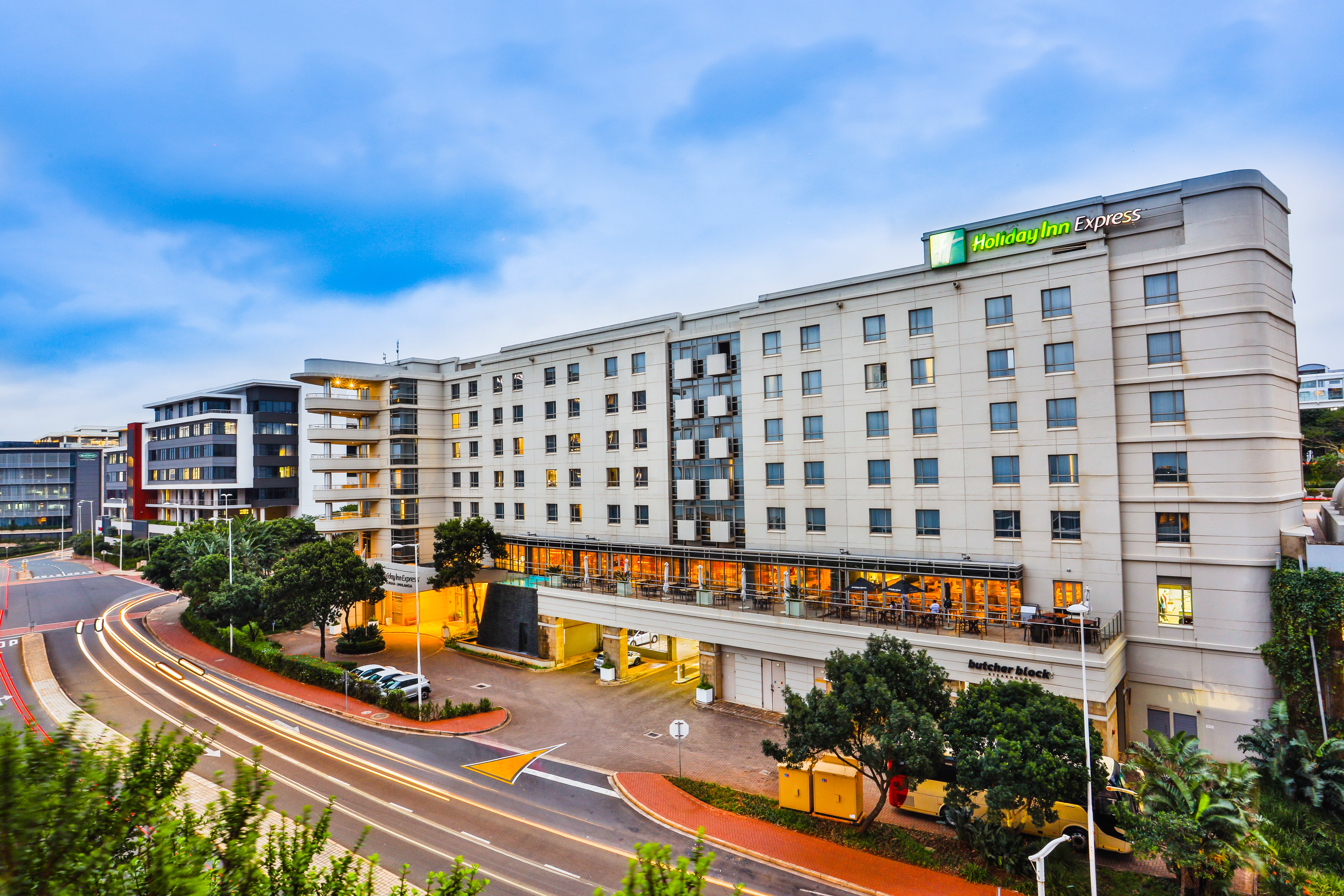 HOLIDAY INN EXPRESS DURBAN - UMHLANGA 8/83