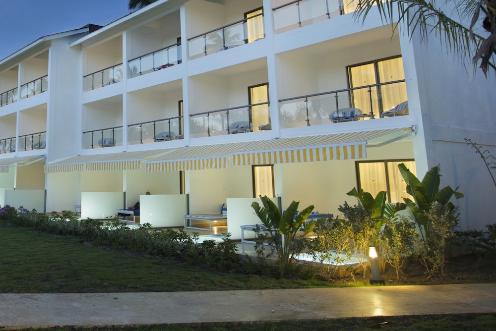 Viva V Samana by Wyndham A Trademark Adults Only All Inclusive 6/67