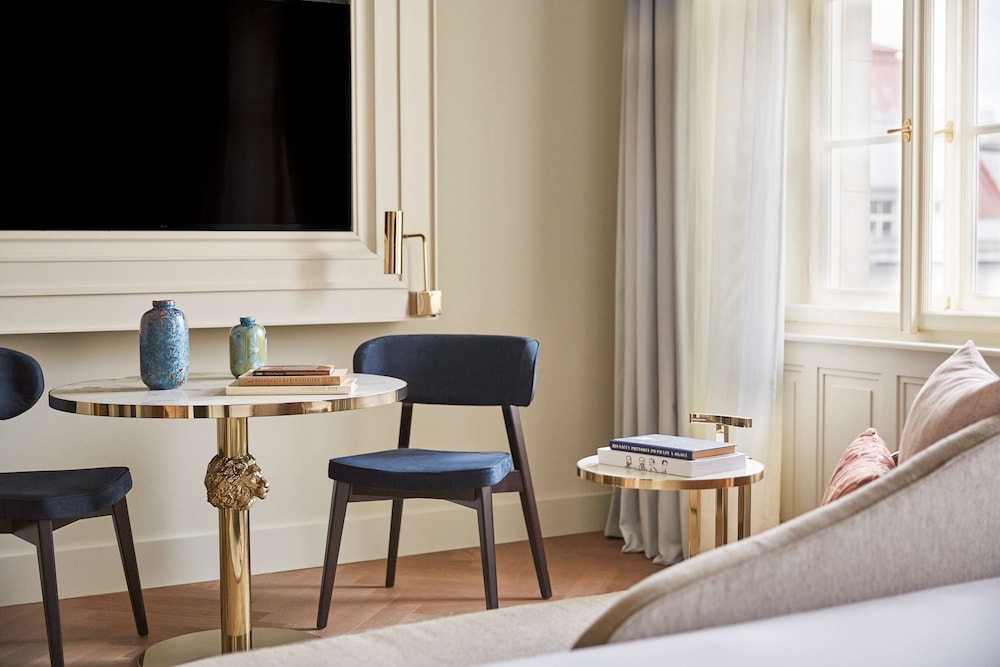 Andaz Prague 38/50