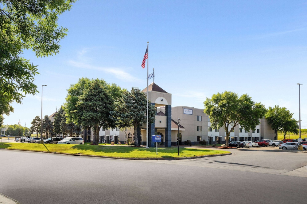 Baymont by Wyndham Shakopee 41/50