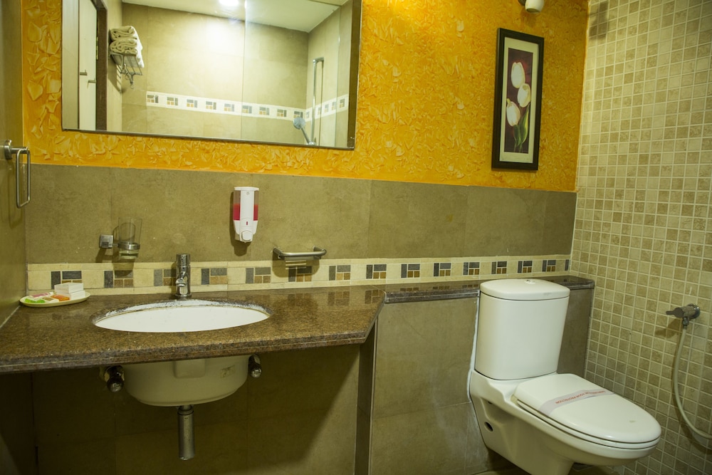 Hotel Mount Regency 63/67