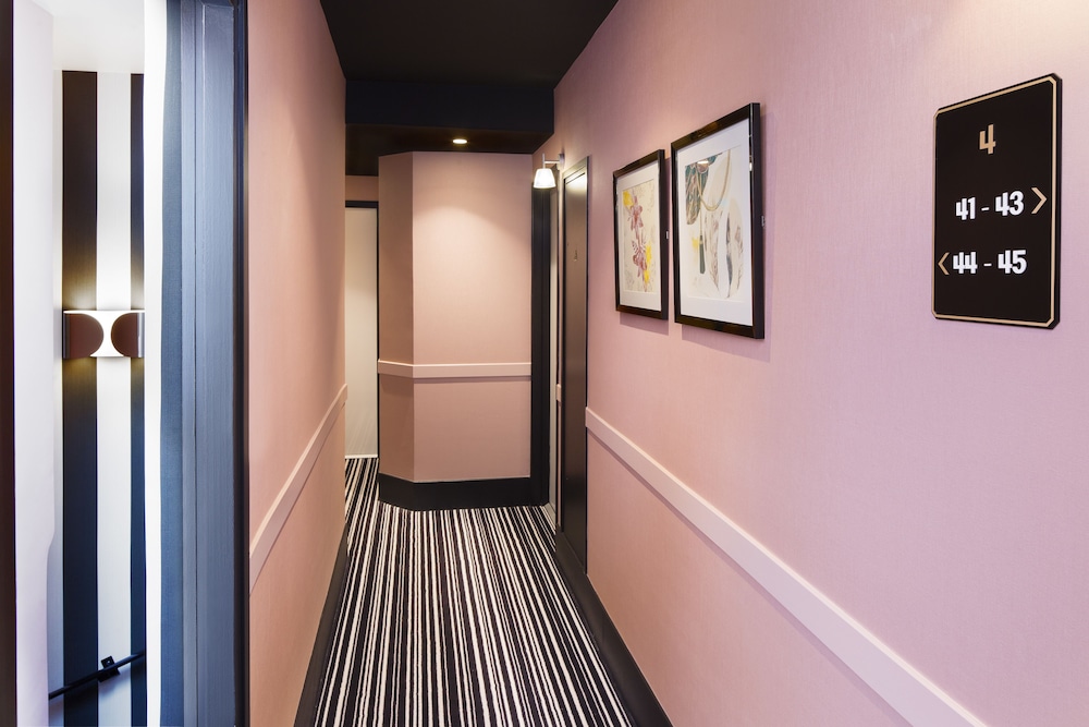 Hotel Pastel Paris 23/41