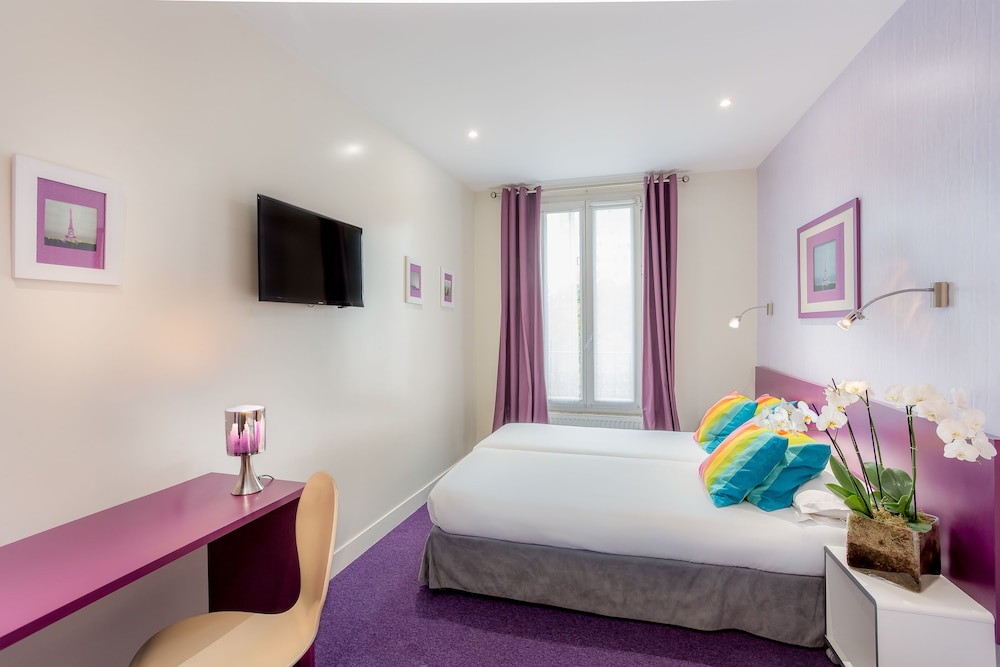 Porte de Versailles Hotel 12/48