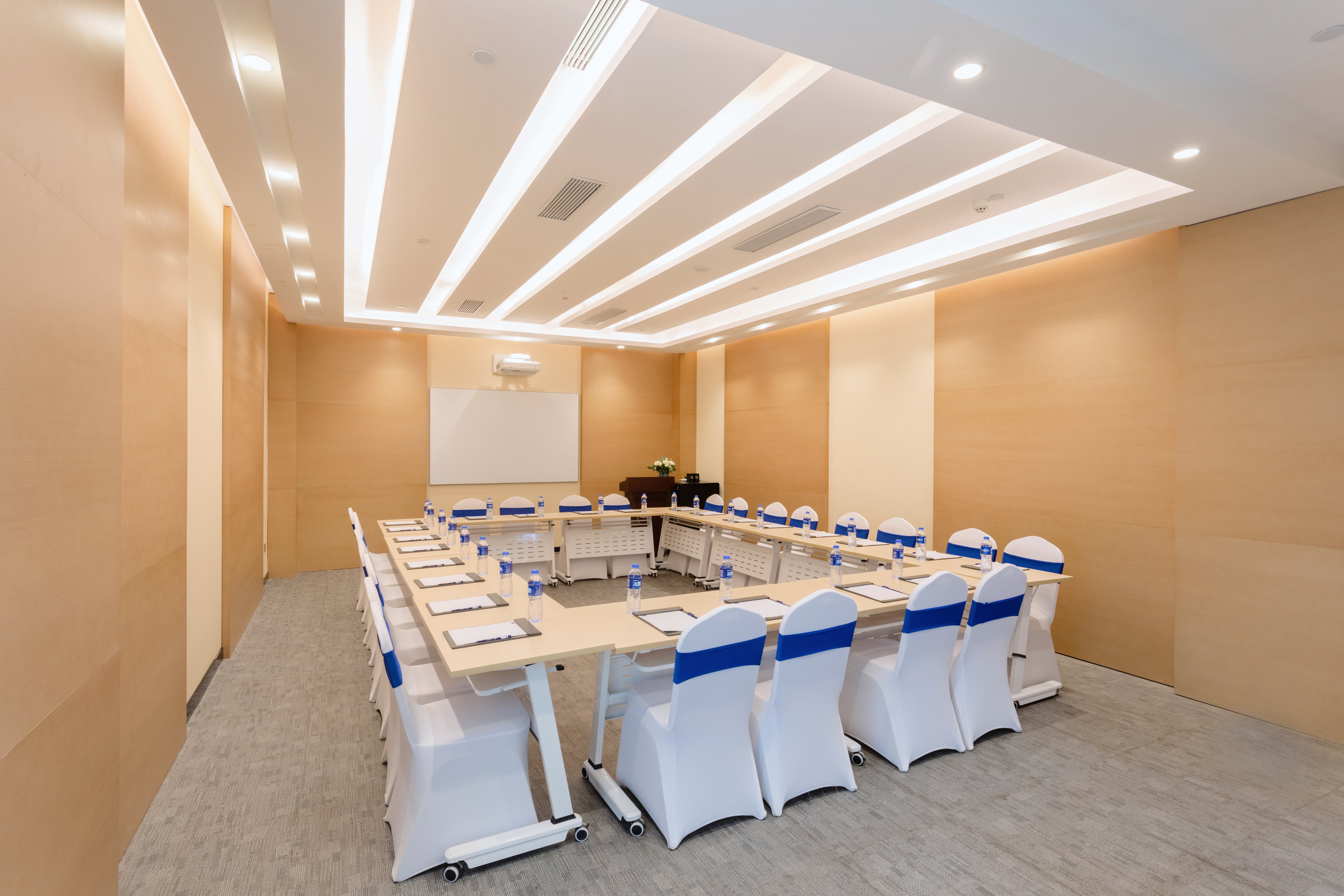Holiday Inn Express Tianshui City Center 47/51