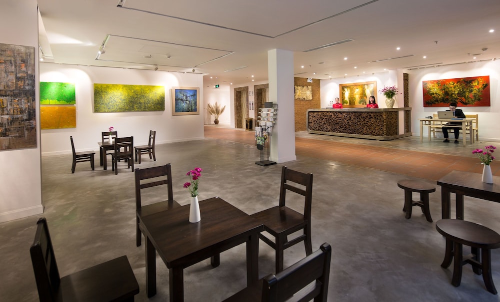 MK Premier Boutique Hotel 55/65